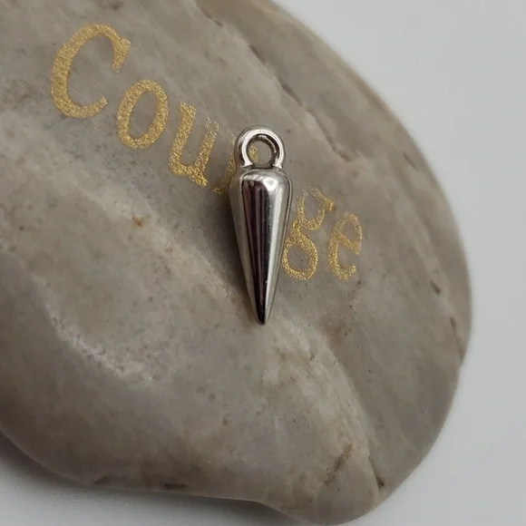 Spike charm‎ silver